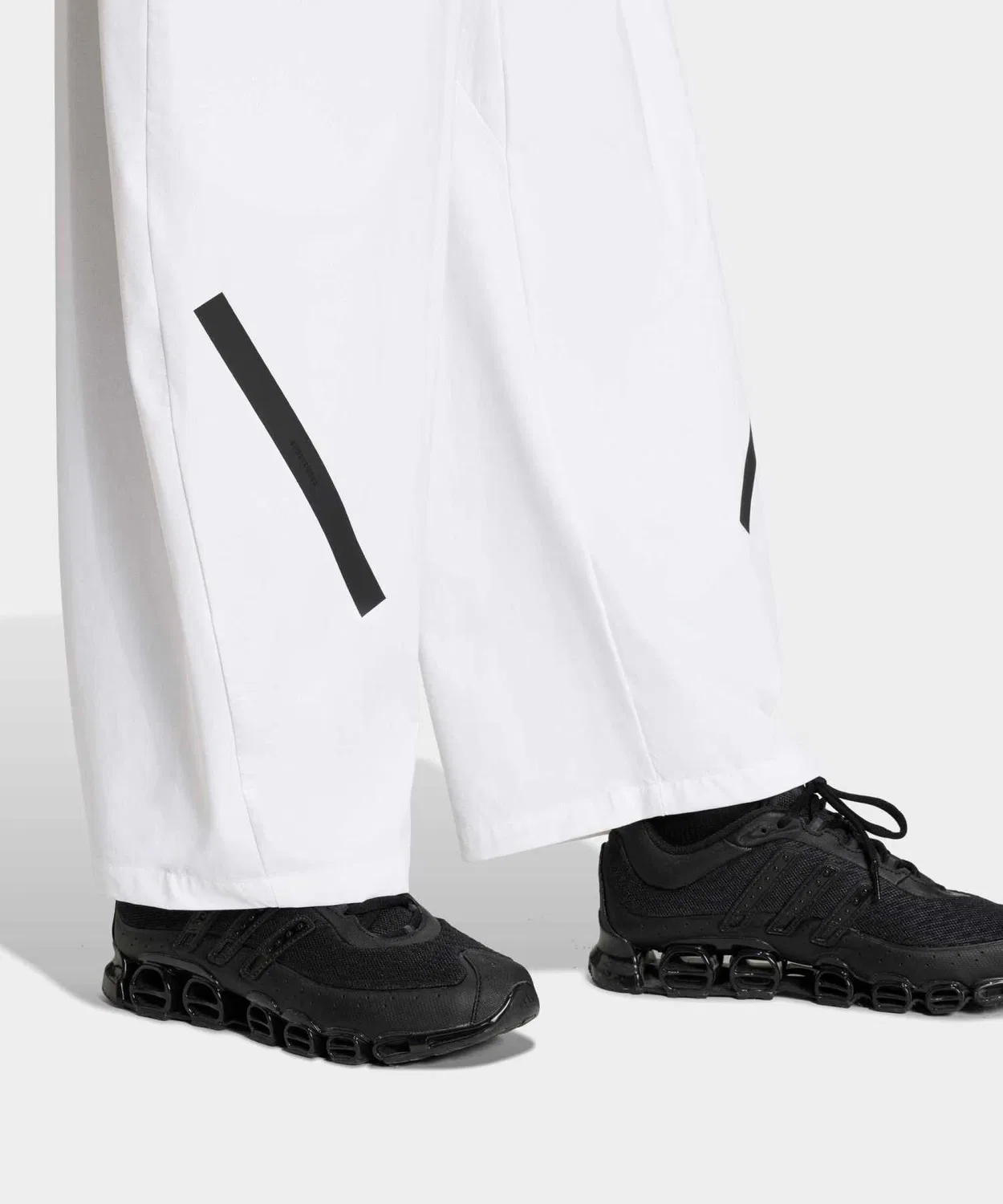 Мужские спортивные брюки свободного кроя с матовым принтом Z.N.E. Adidas, Белый — фото 4