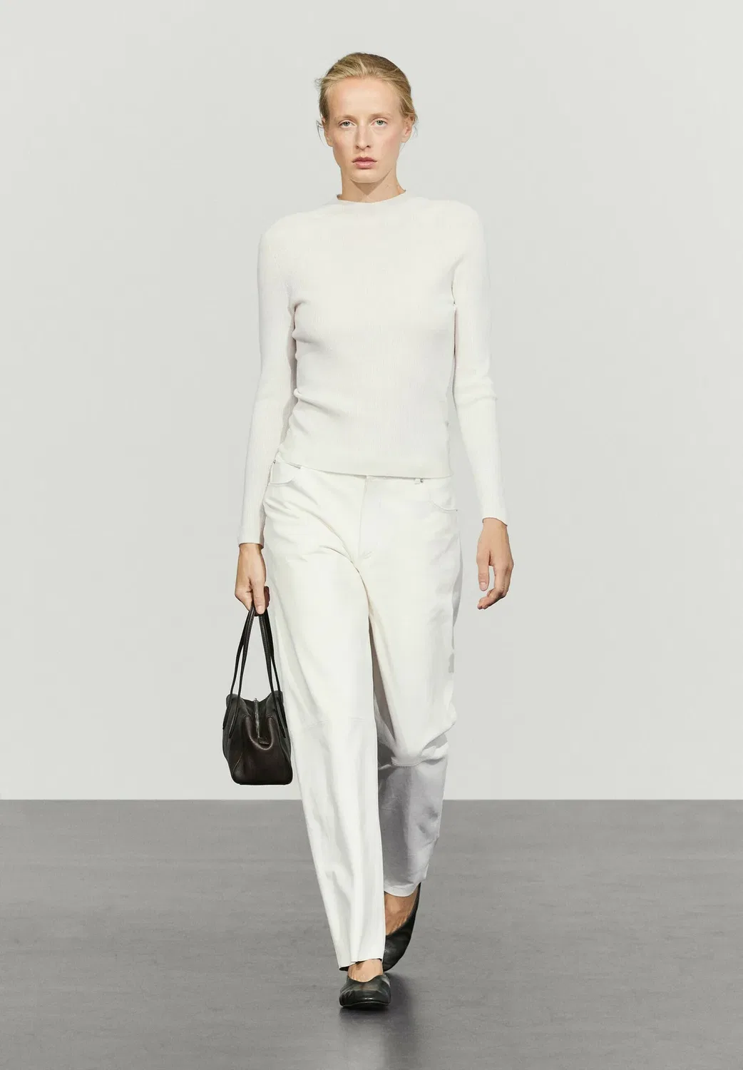 Вязаный свитер с воротником-стойкой в рубчик Massimo Dutti, Sand — фото 2