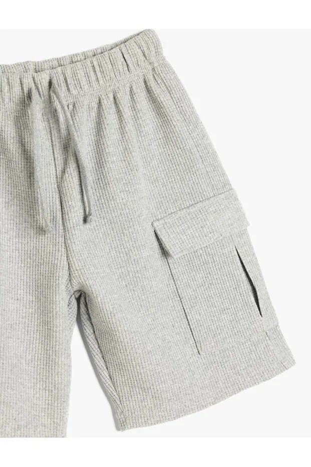 Детские шорты для мальчиков с эластичным поясом Ribbed basic shorts with elastic waist, flap pocket detail Koton, Gray — фото 3