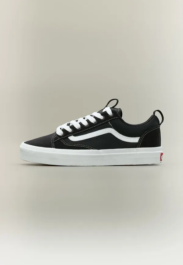 Кроссовки из кожи и текстиля Old skool 36 Vans black/white, белый