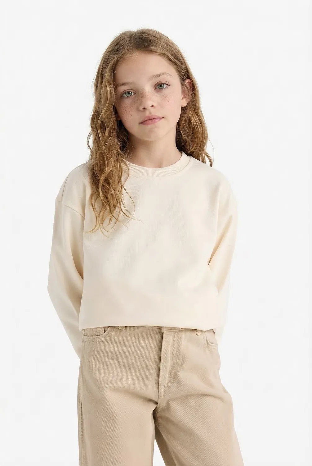 Свитшот с длинным рукавом Girl relax fit crew neck basic Defacto, экрю — фото 3