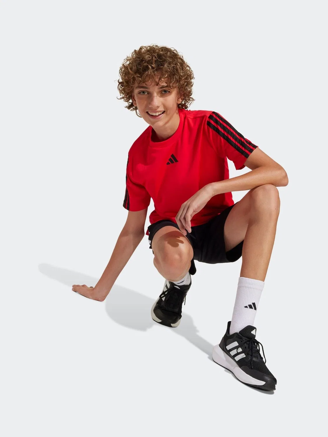Футболка adidas Red Train Essentials 3-Stripes, красный — фото 3