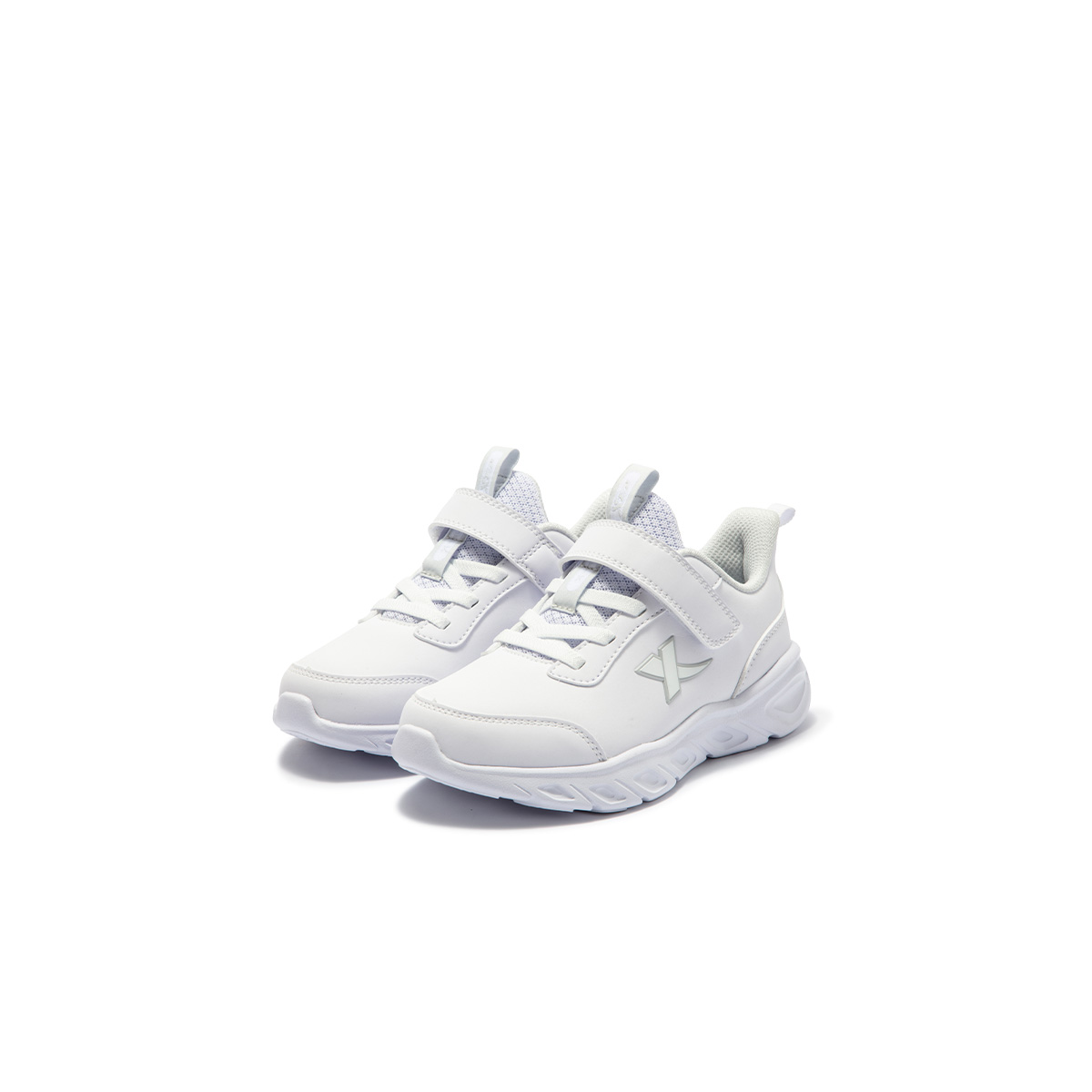 XTEP Скользоустойчивые низкие детские кроссовки White для детей 3-7 лет — фото 2