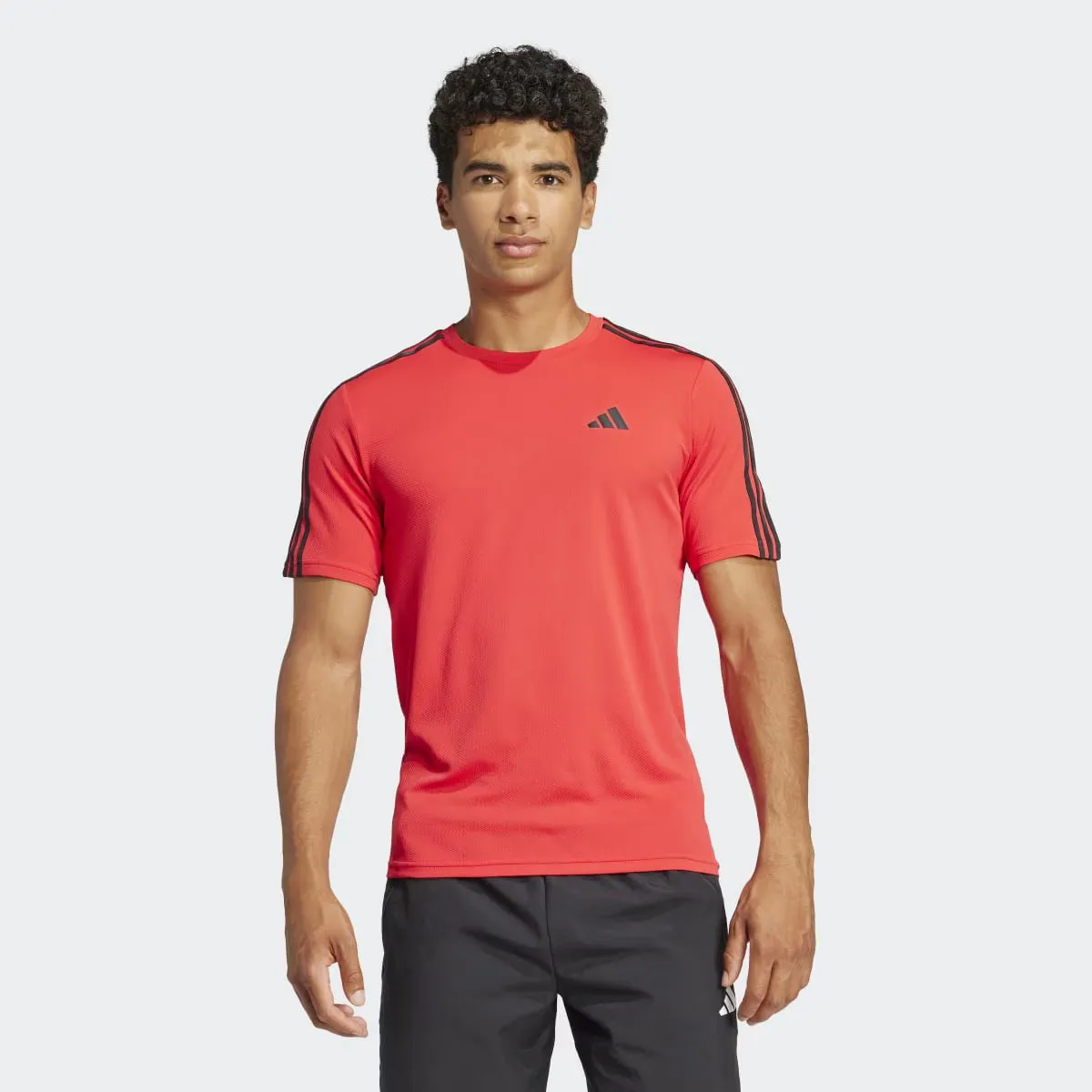 

Мужская футболка Train Essentials Training 3 полоски Adidas, красный