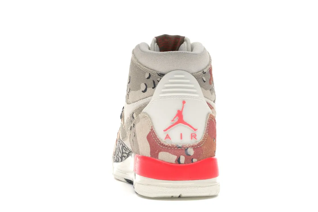 Детские кроссовки Lifestyle с принтом Jordan Legacy 312 Desert Camo, Sail/Desert Camo-Infrared 23 — фото 4