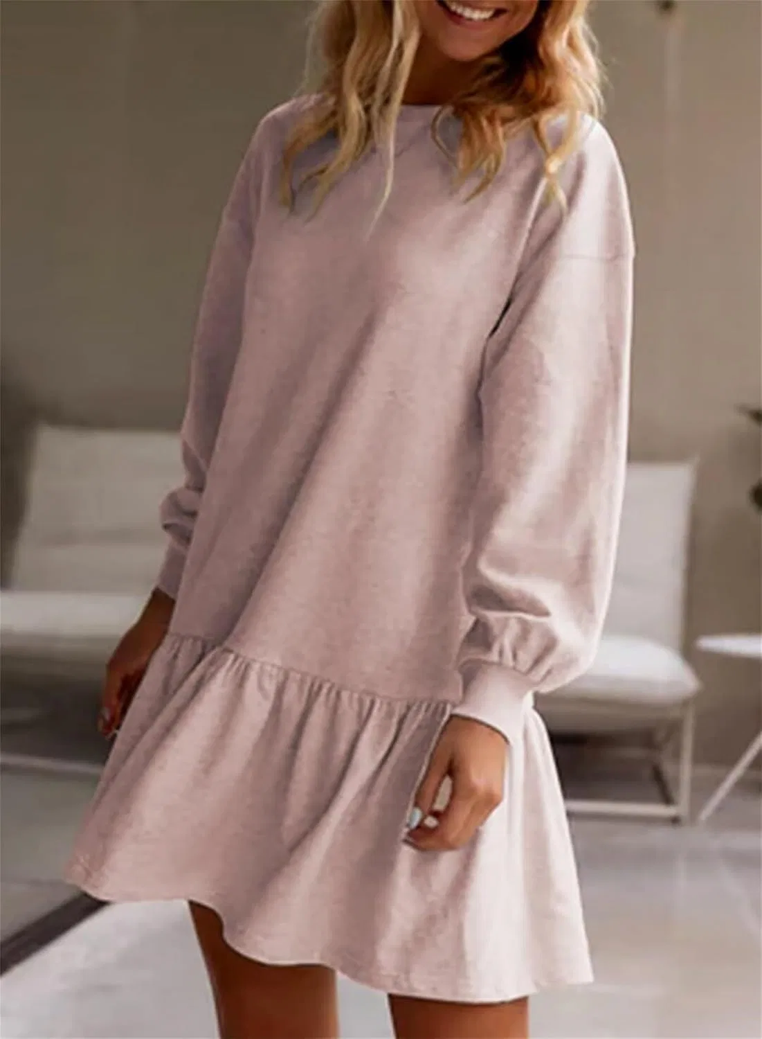 Женское платье-свитшот с воланами, модель Rib Knit Patchwork Ruffle, розовый — фото 2
