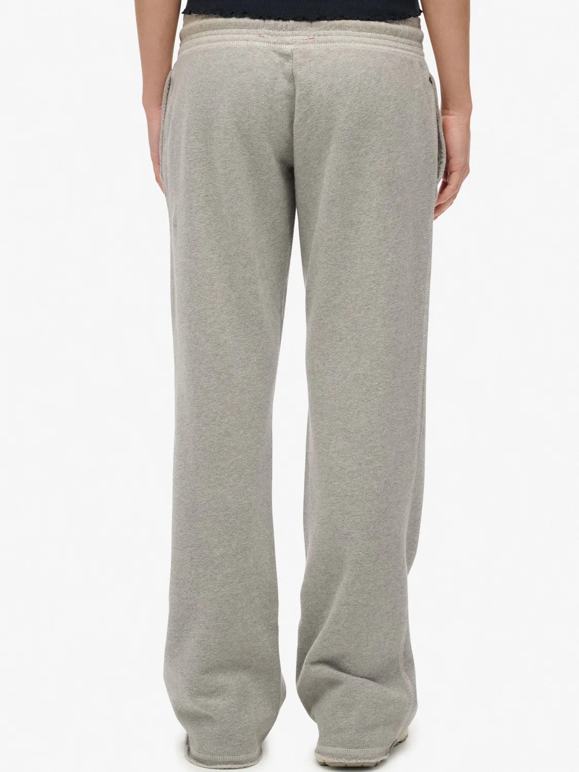 Джоггеры зауженные Athletic Essentials Low Rise Flare Superdry, светло-серый — фото 2