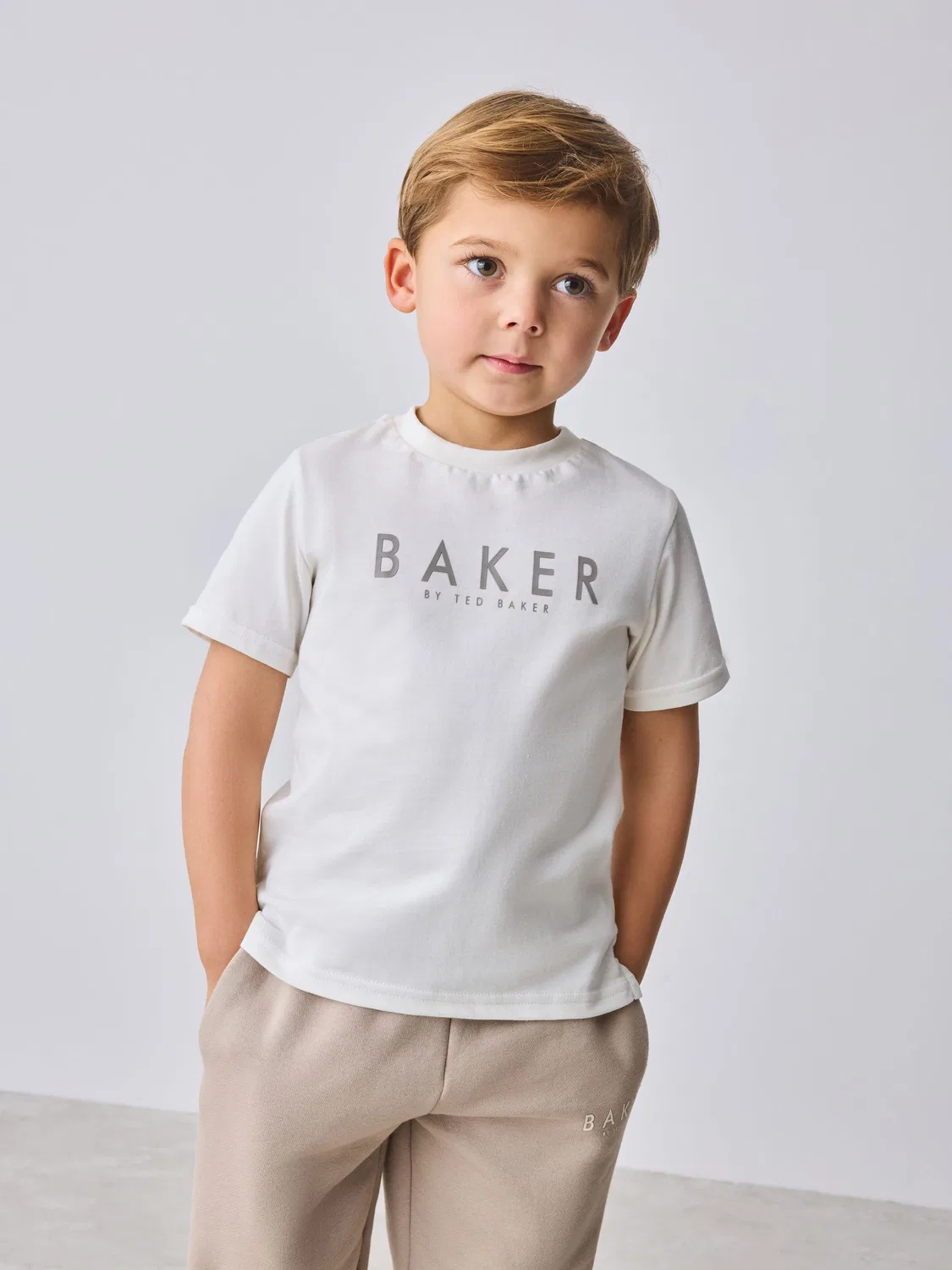 Трехпредметный набор: худи, футболка и джоггеры, Varsity Baker by Ted Baker, Stone — фото 4