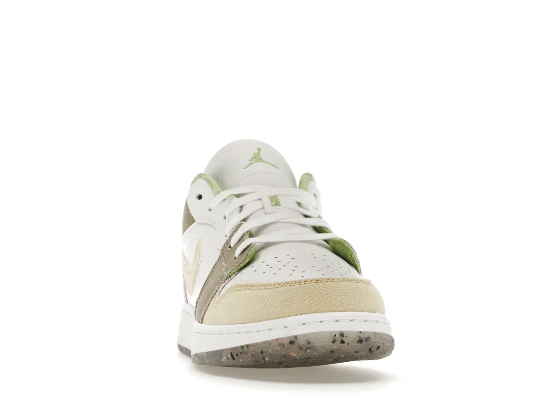 Детские кроссовки Lifestyle с перфорированным носком Jordan 1 Low, White/White/Vivid Green — фото 2