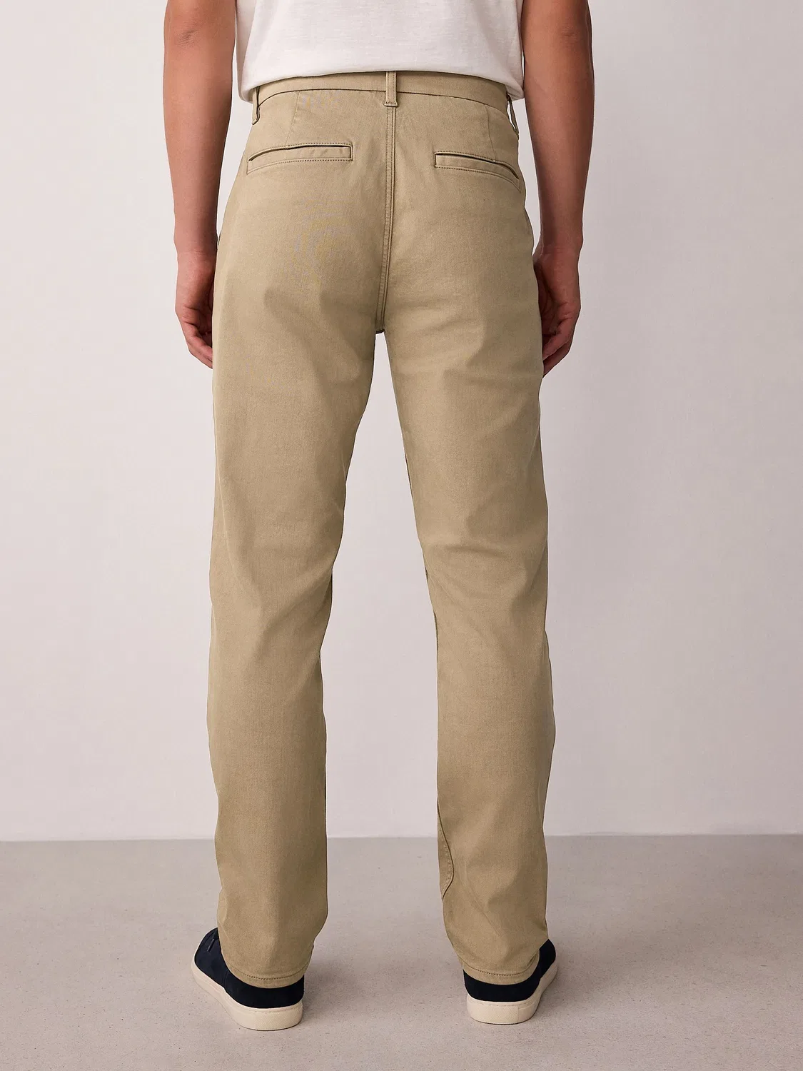 Чиносы Slim Fit Motionflex Next, Stone — фото 3