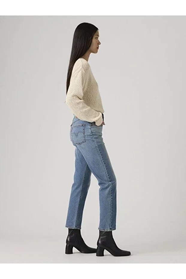 Женские джинсы с заниженной талией 501 Cropped Women's Jean Pants - Roaming On Two Levi'S, Med Indigo - Worn In — фото 3