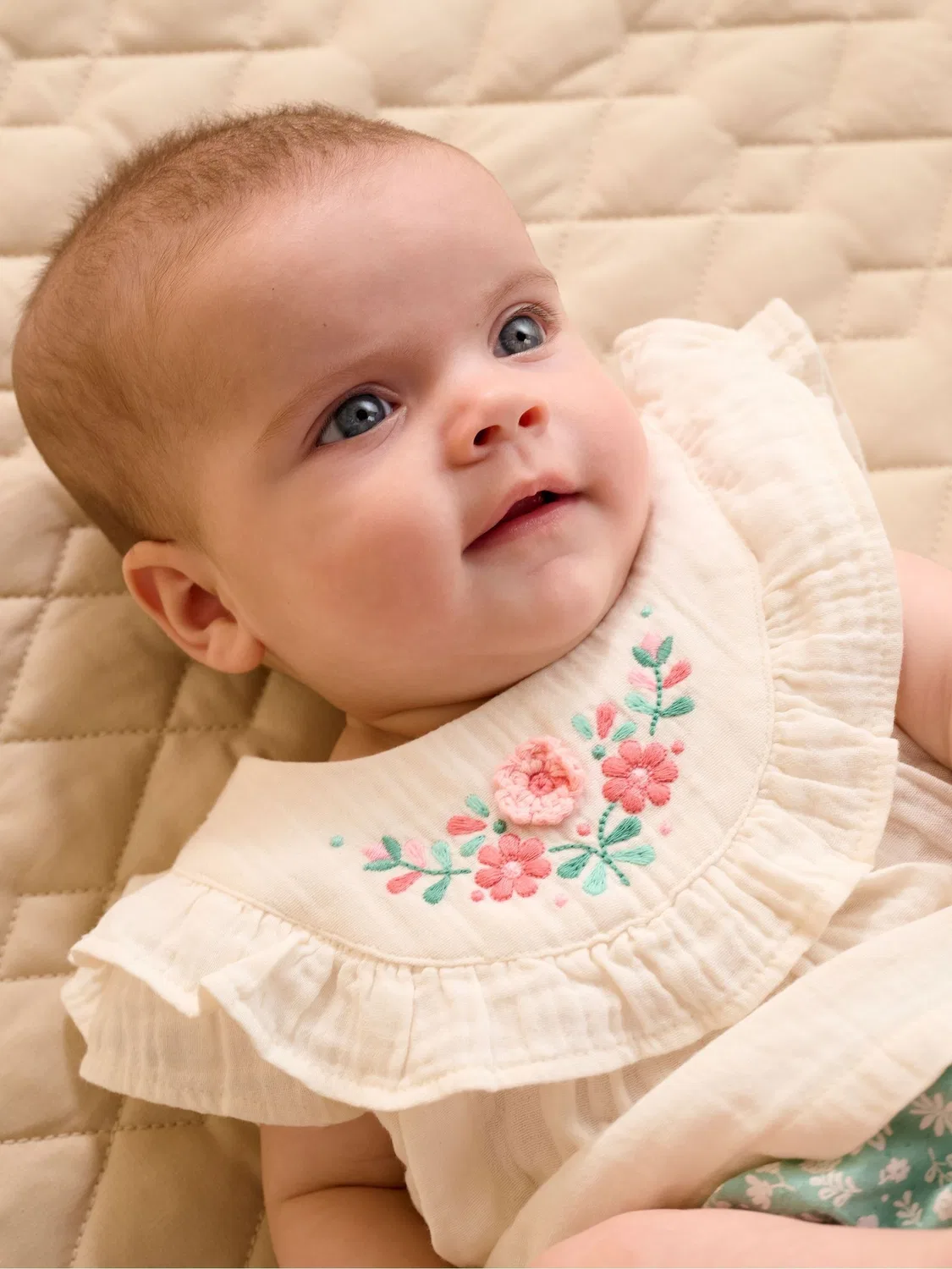 Комплект из топа и шорт, с вышивкой Purebaby, зеленый — фото 2