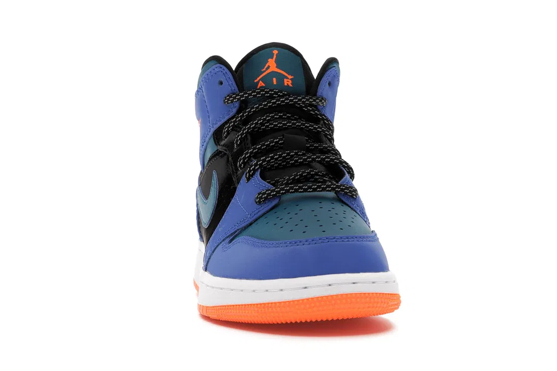 Детские кроссовки для мальчиков с замшевыми вставками Jordan 1 Mid Jordan, Racer Blue/Green Abyss-Black — фото 2