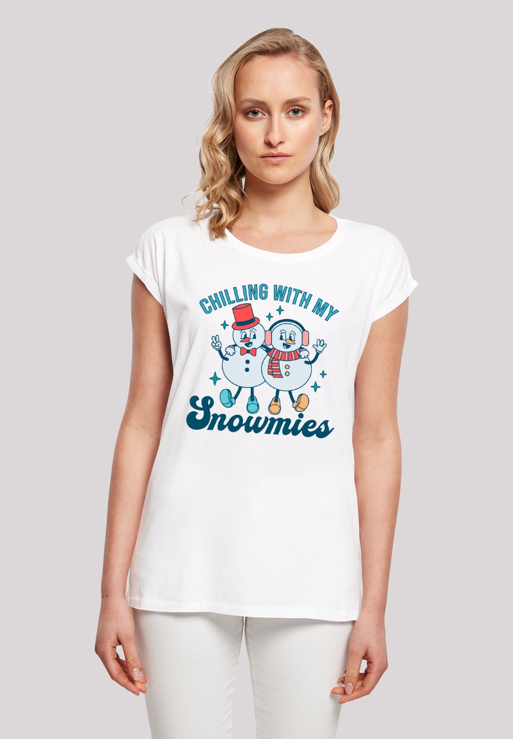 

Футболка с принтом CHILLING WITH MY SNOWMIES F4NT4STIC, белый