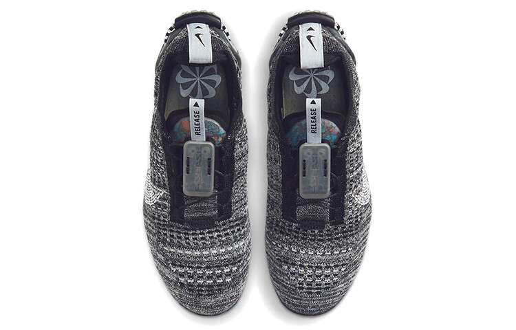 Кроссовки Nike Air VaporMax 2020 Flyknit Oreo GS — фото 4