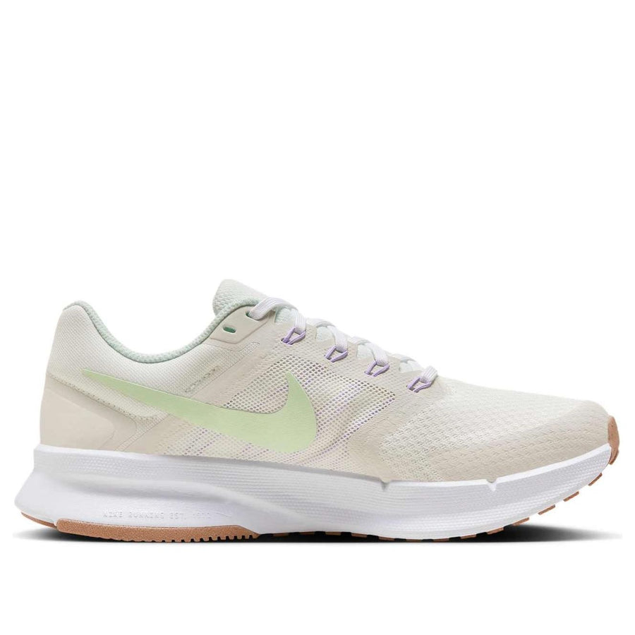 Кроссовки (WMNS) Nike Run Swift 3 'Sail Light Green', бежевый — фото 2