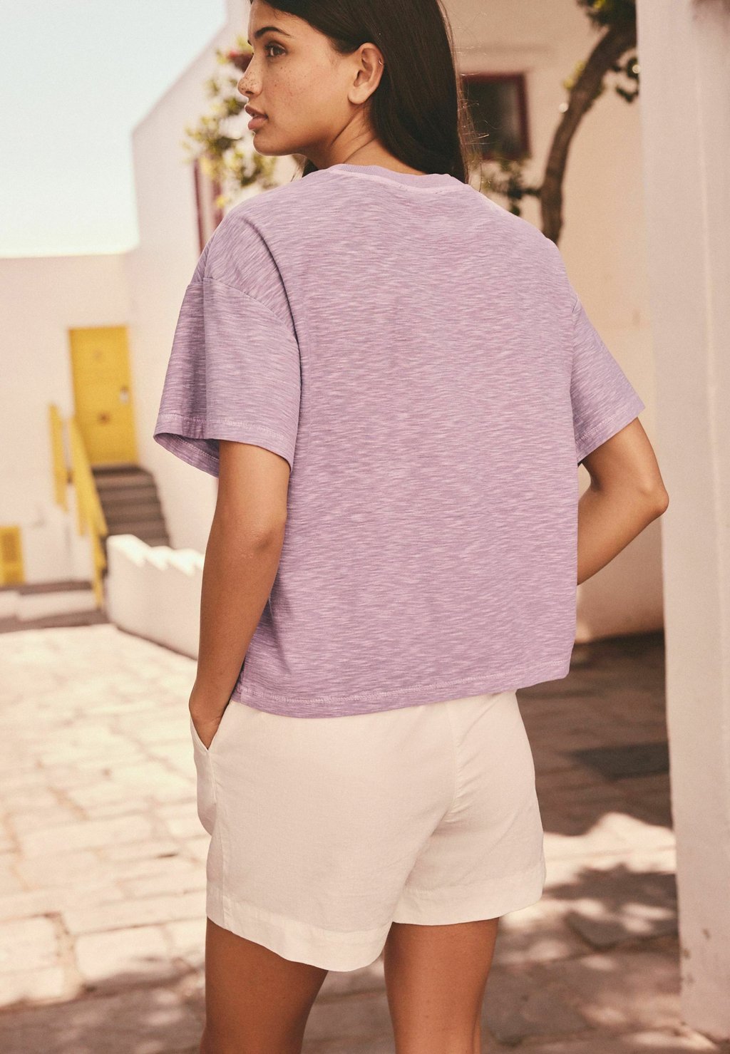 

Футболка с принтом REGULAR FIT TONAL CORDED DETAIL SHORT SLEEVE CREW NECK Next, фиолетовый