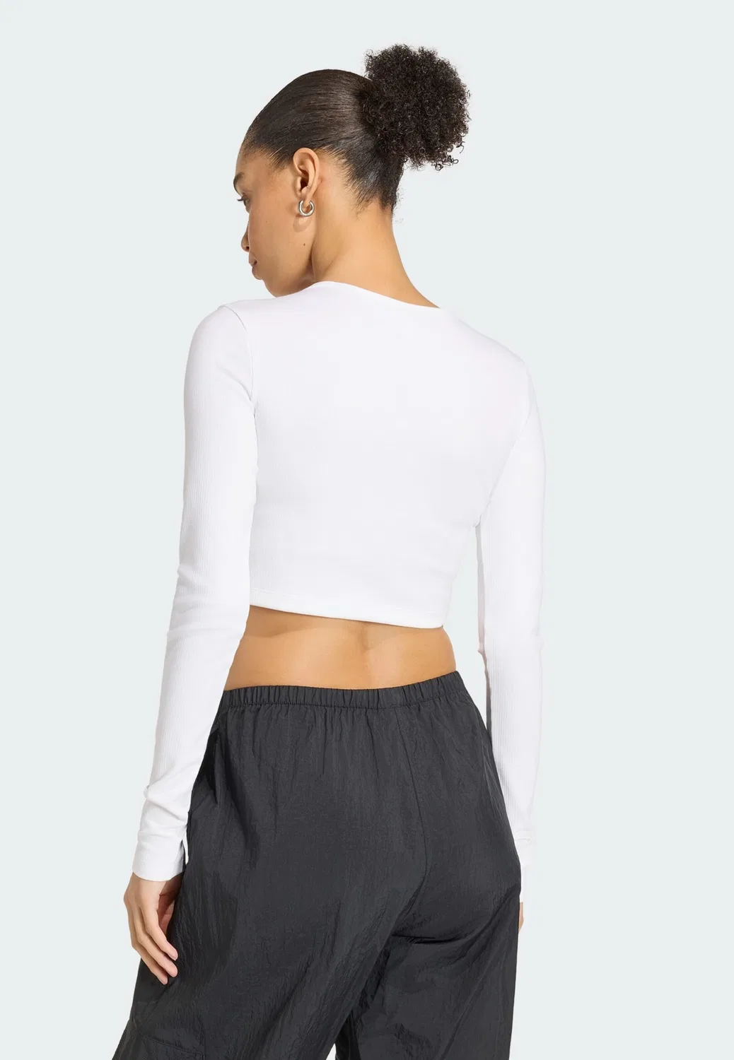 Футболка Adidas Originals Essentials белого цвета — фото 3