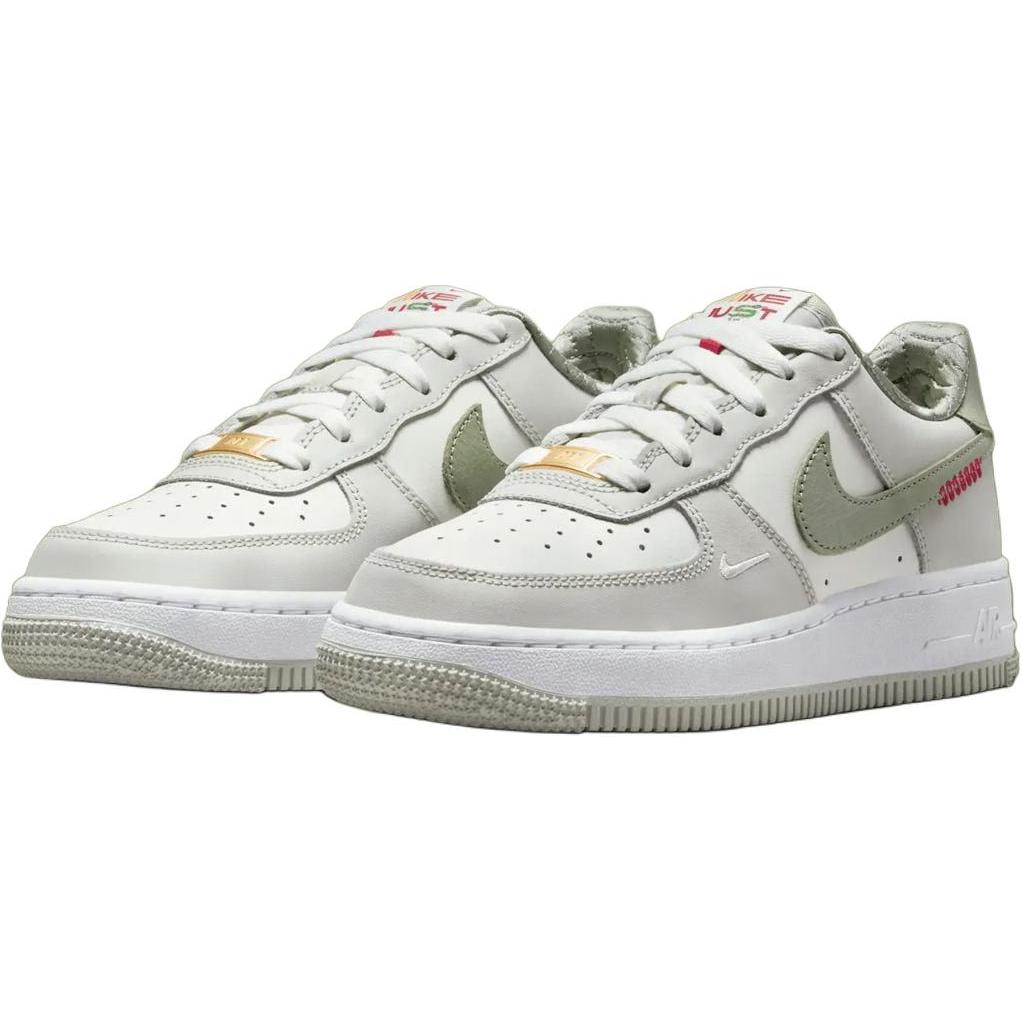 Детские кроссовки для скейтбординга Air Force 1 с противоскользящим покрытием и износостойкими низкими бортами Nike, белый — фото 3