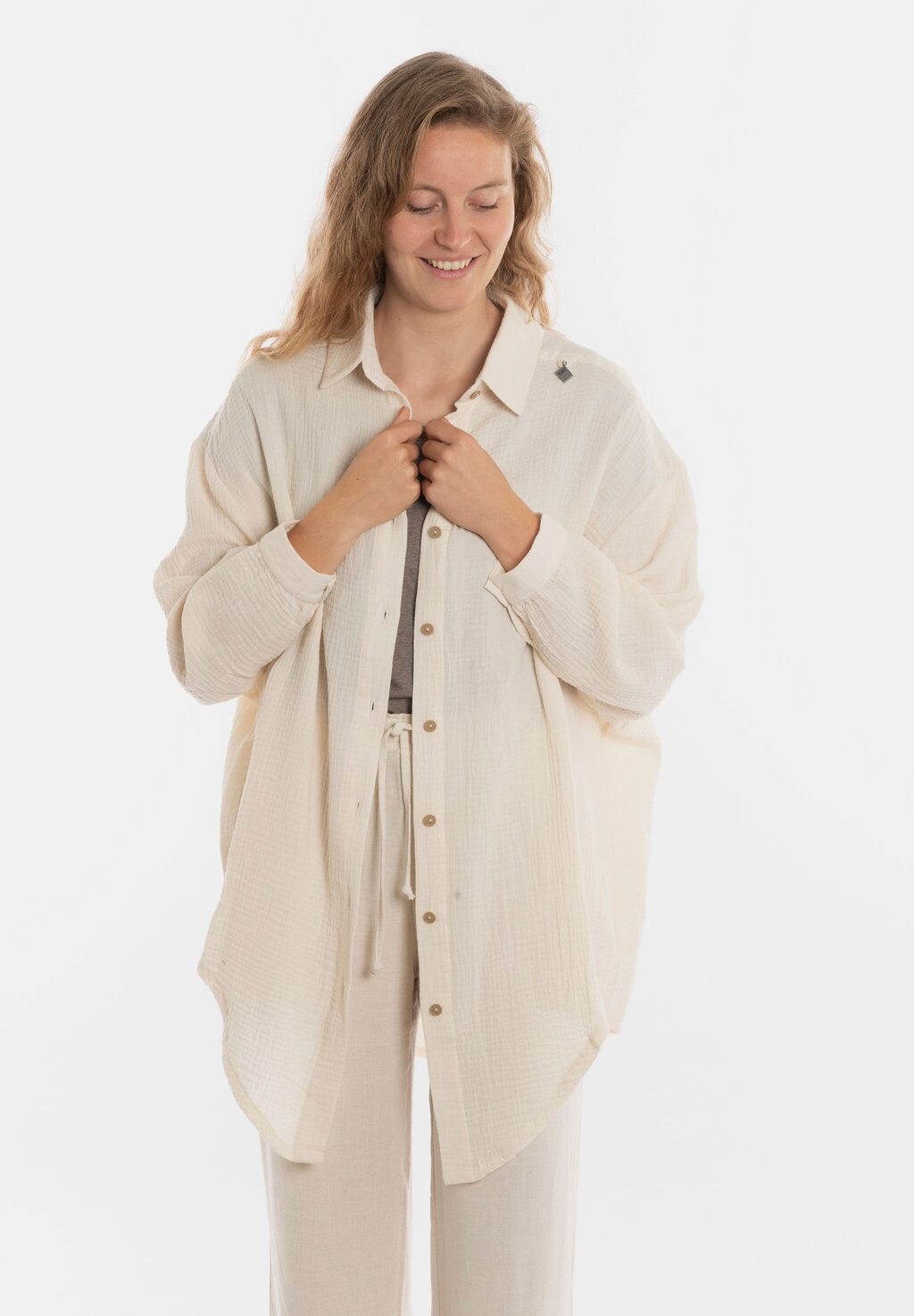 

Блузка на пуговицах YUKI Knit Factory, бежевый