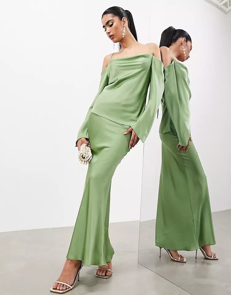 

Зеленая юбка миди косого кроя ASOS EDITION, зеленый