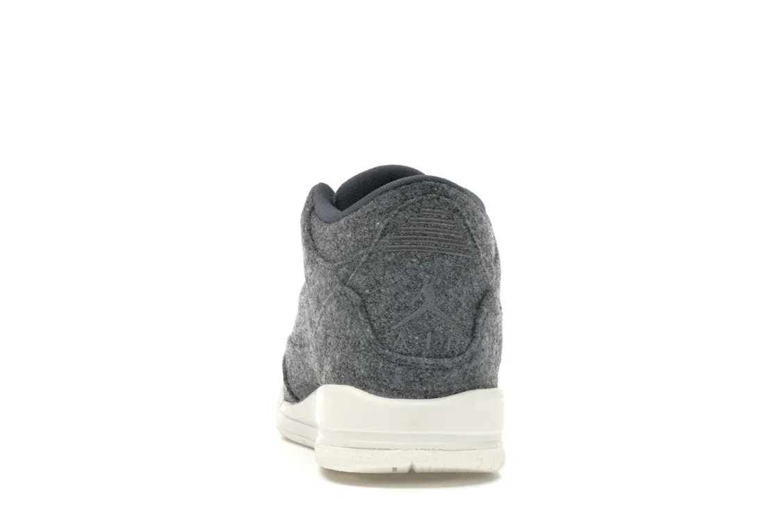 Детские кроссовки Lifestyle из шерсти Jordan 3 Retro, Dark Grey/Dark Grey-Sail — фото 4
