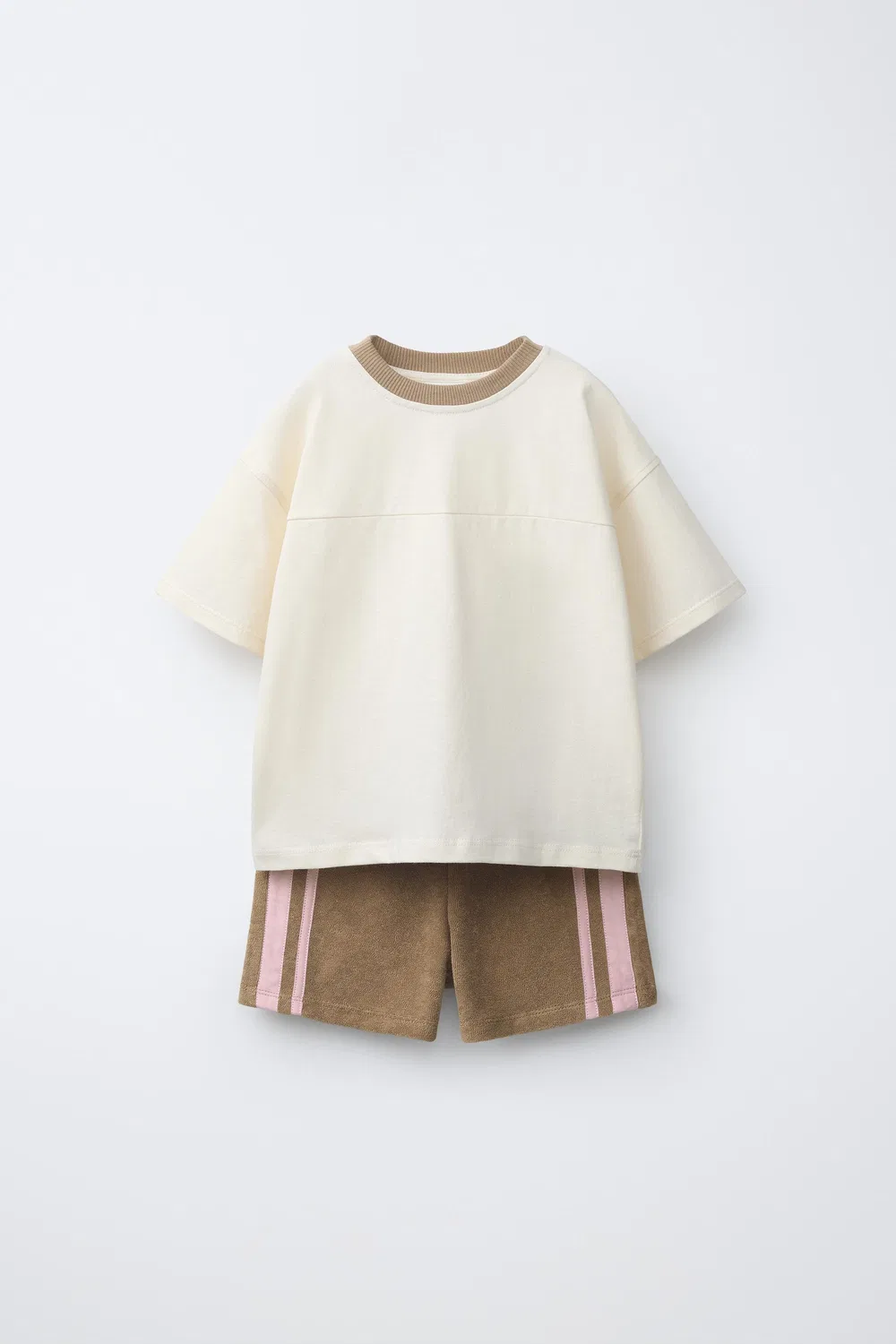 Комплект из простой футболки и махровых шорт-бермуд ZARA, Light Brown
