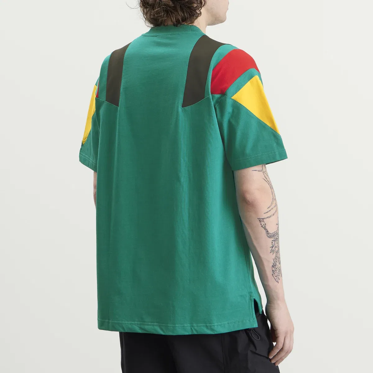 Футболка с круглым вырезом DFB EQT Adidas, Equipment Green — фото 3