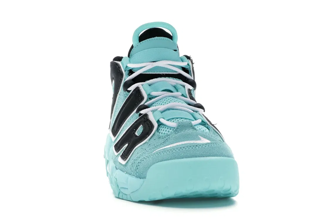 Детские кроссовки Lifestyle с принтом Nike Air More Uptempo Nike, Light Aqua/Black-White — фото 2