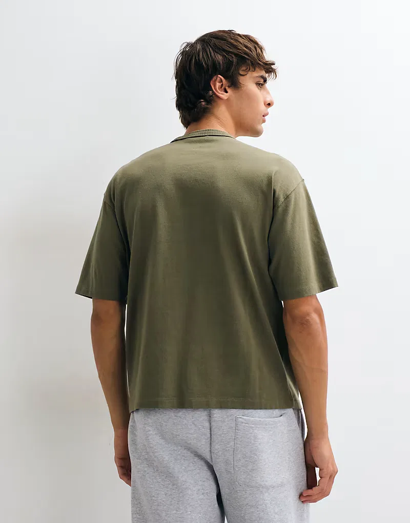 Футболка Polo Ralph Lauren из плотной ткани с принтом на спине, хаки — фото 4
