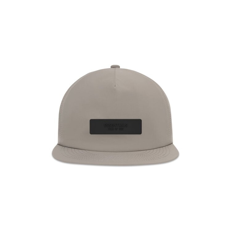 

Бейсболка Fear of God Essentials Nylon Baseball Cap, цвет Dust