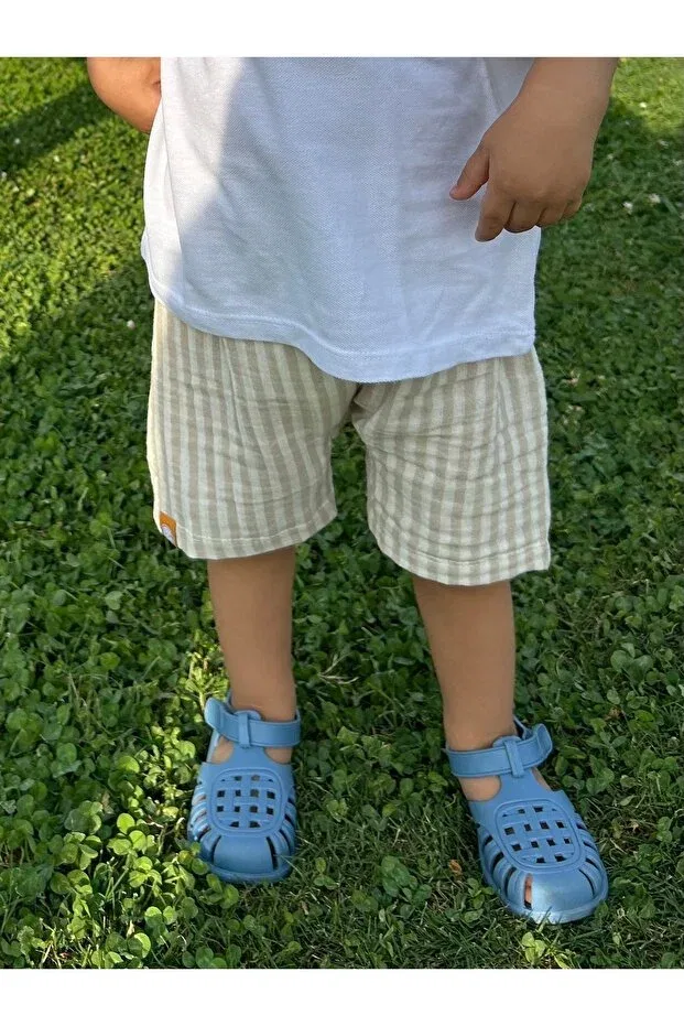 Детские шорты для мальчиков с принтом Runbaby, Beige Striped — фото 2