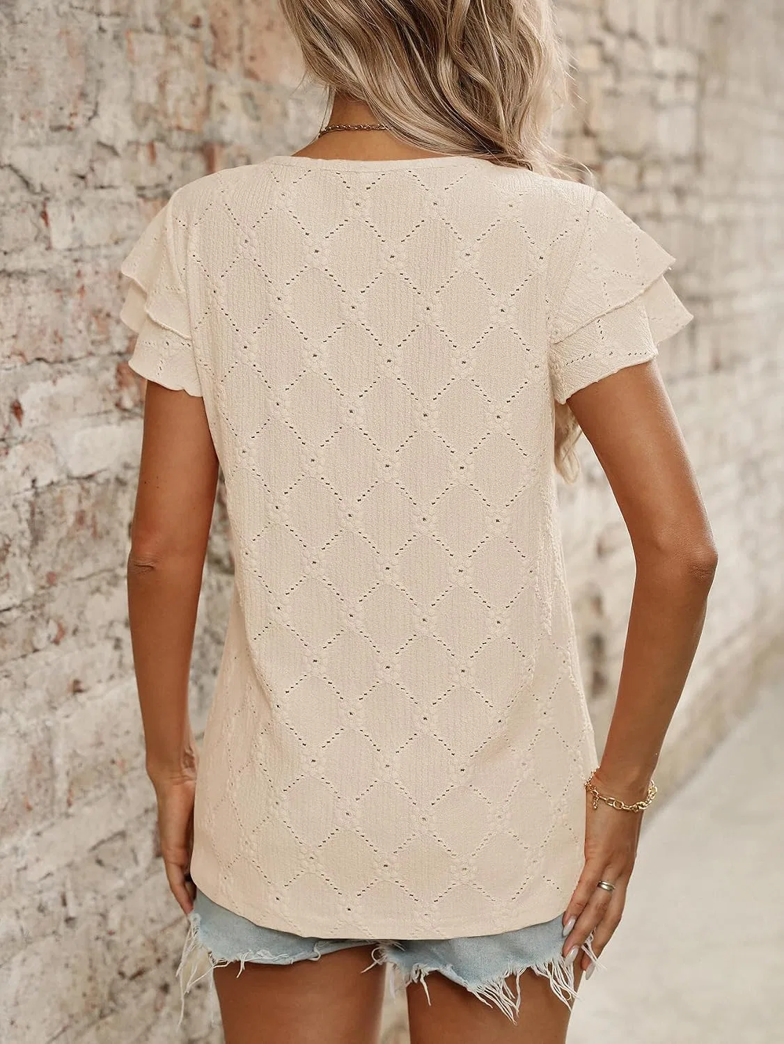 Женская свободная футболка с вырезом V и ажурным узором, 4-beige — фото 3