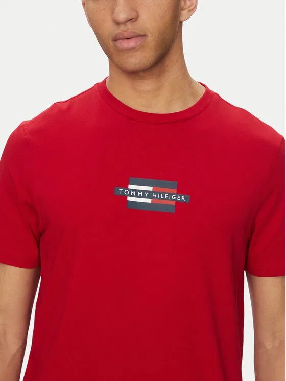 Футболка regular fit Flag Box Tommy Hilfiger, красный — фото 4