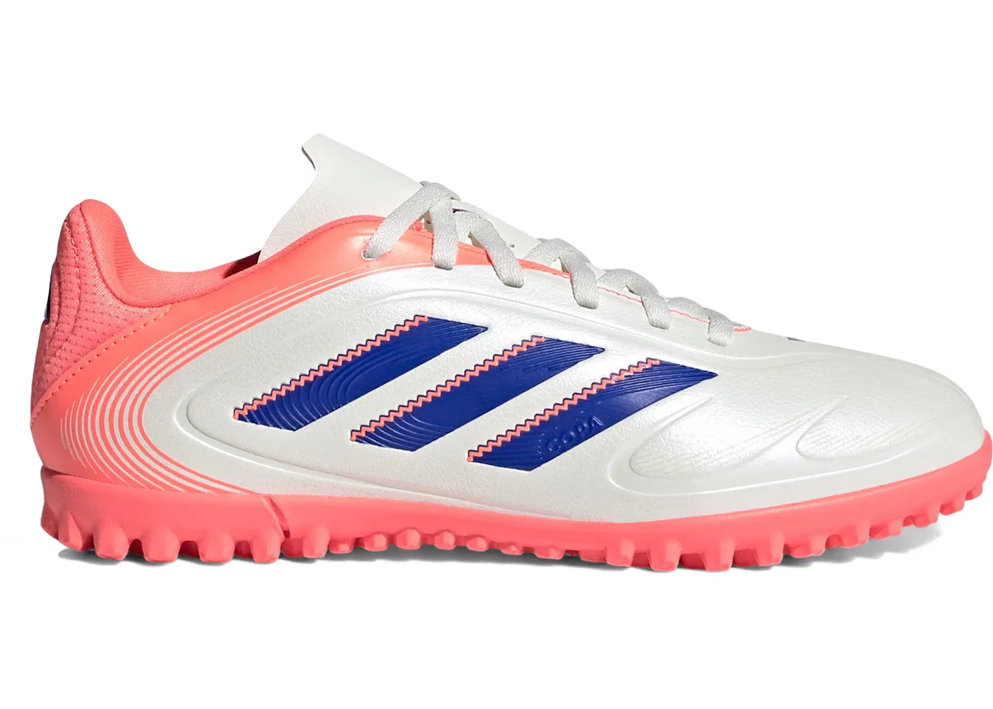Детские кроссовки для футбола с шипами Adidas Copa Pure 3 Club TF, Off White/Lucid Blue/Signal Coral
