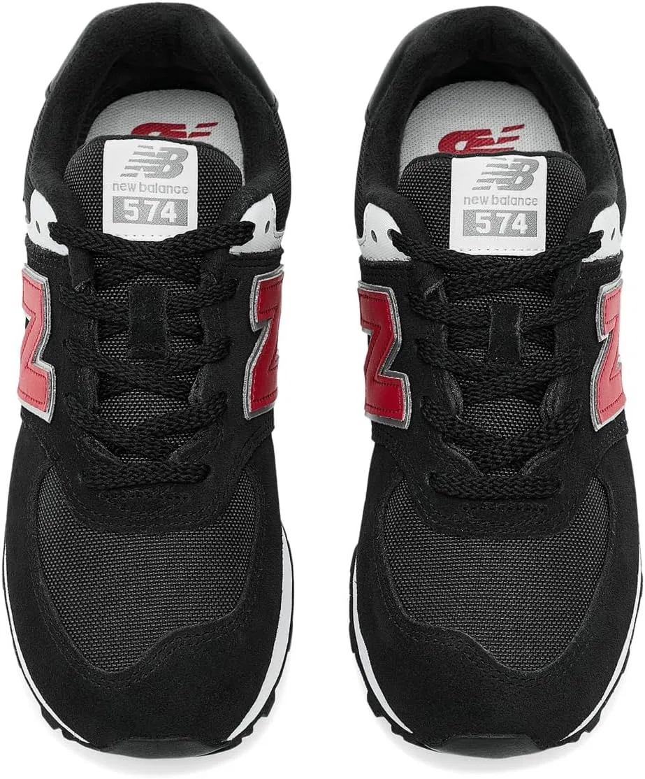 Детские кроссовки на шнуровке 574 V1 New Balance, Black/Shadow Red — фото 2
