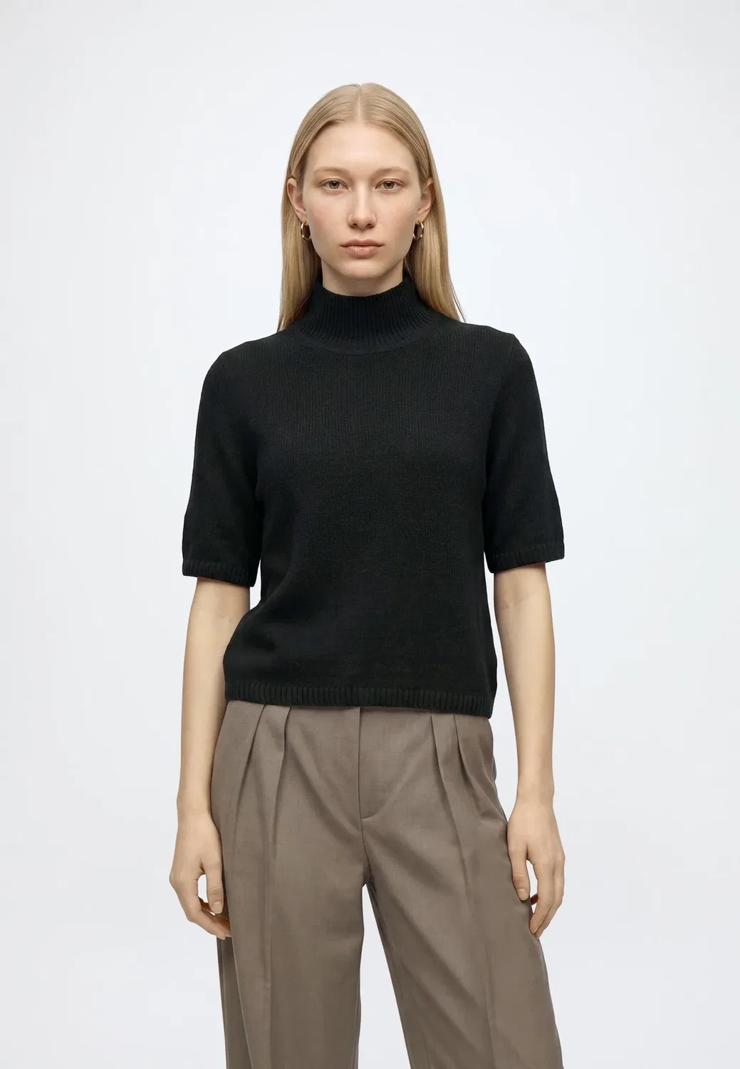 Свитер с высоким воротником Cashsoft Gap, Basic Black 2
