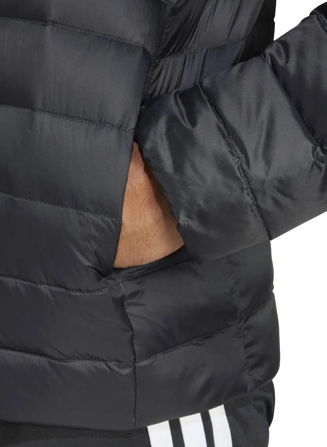 Куртка пуховая легкая Helionic light down jacket Adidas, черный — фото 4