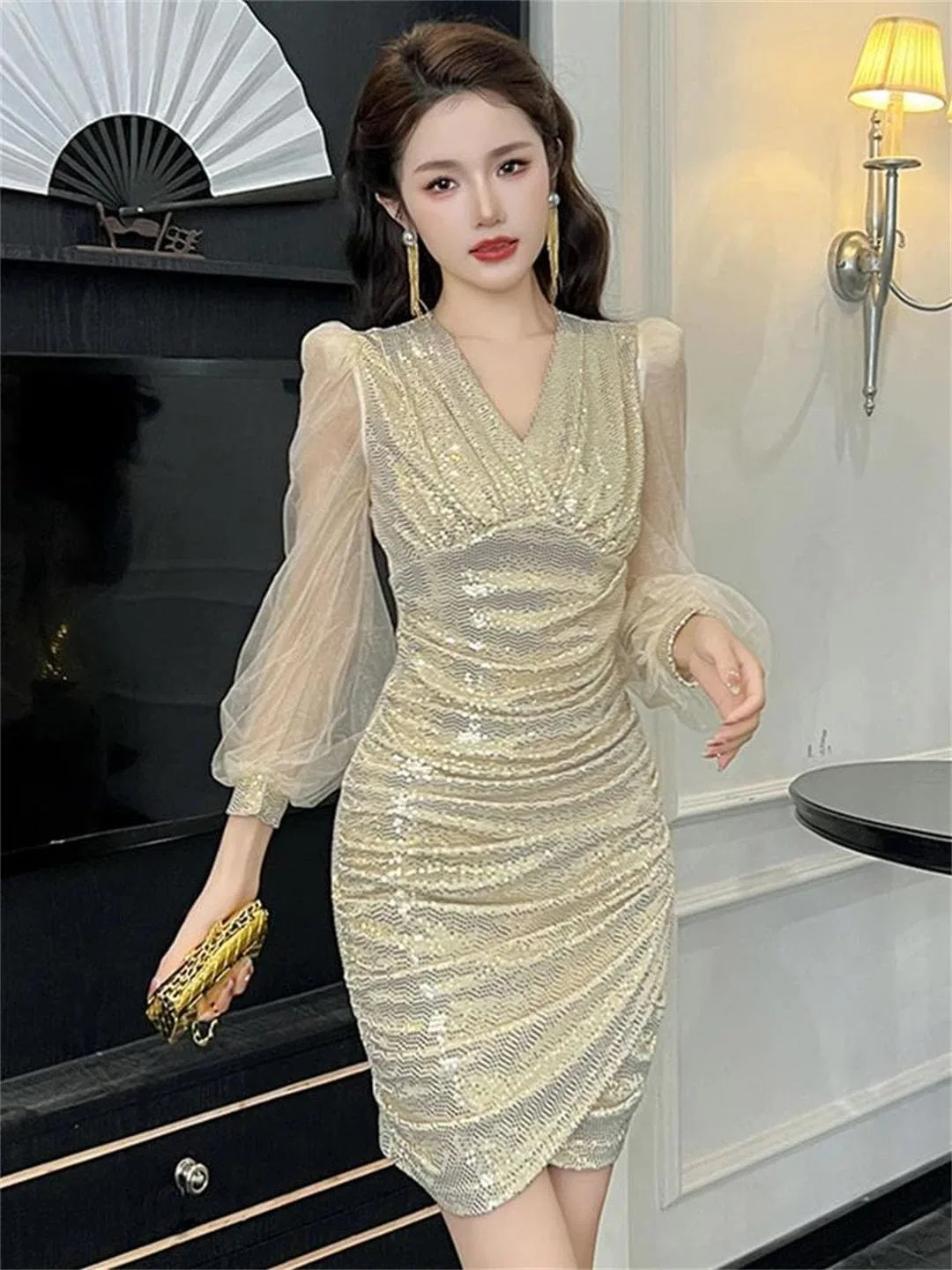 Женское облегающее платье с пайетками Gold — фото 2
