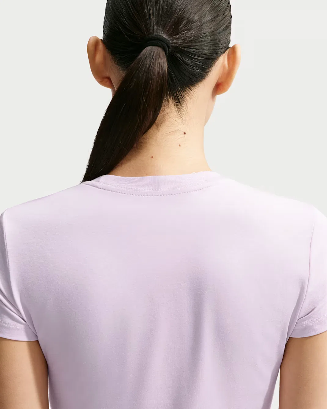 Женская укороченная футболка Nike Sportswear Chill Knit, Bleached Lilac — фото 2
