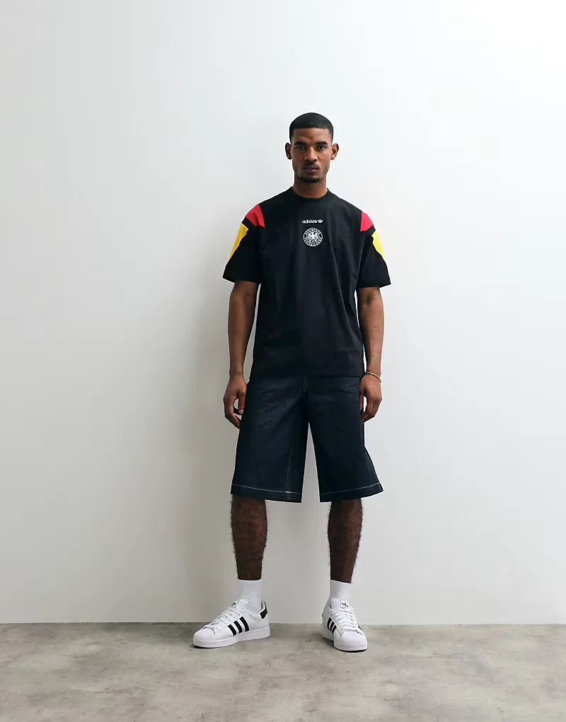 Футболка Adidas Football - Germany EQT Bring Back - черная — фото 2
