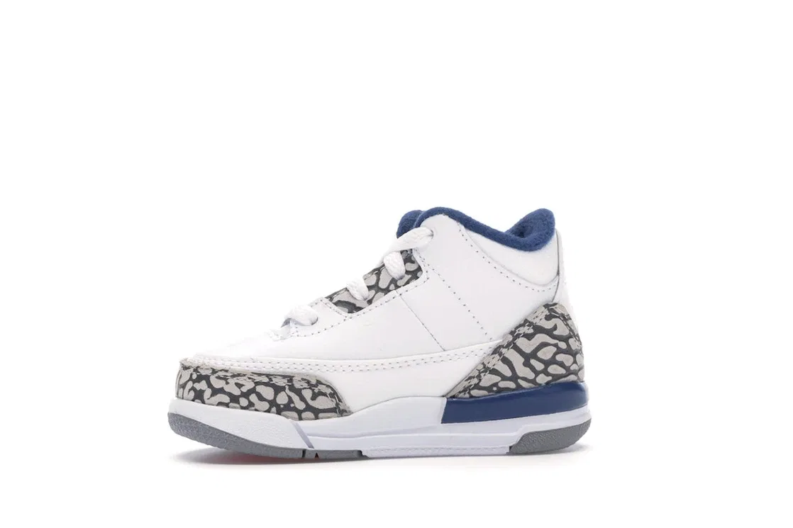 Детские кроссовки Lifestyle Jordan 3 Retro Jordan, White/Varsity Red-True Blue — фото 3