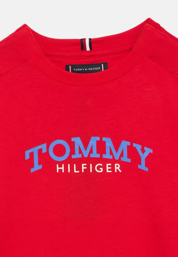 Футболка с адаптивным логотипом, круглый вырез, принт. Tommy Hilfiger, Rapid Red — фото 3