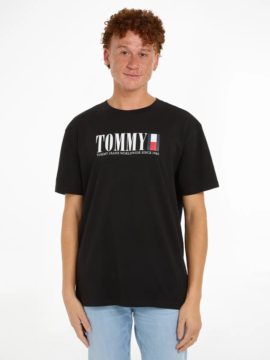 

Футболка Tommy Jeans "TJM REG TOMMY DNA FLAG TEE EXT" с логотипом, черный