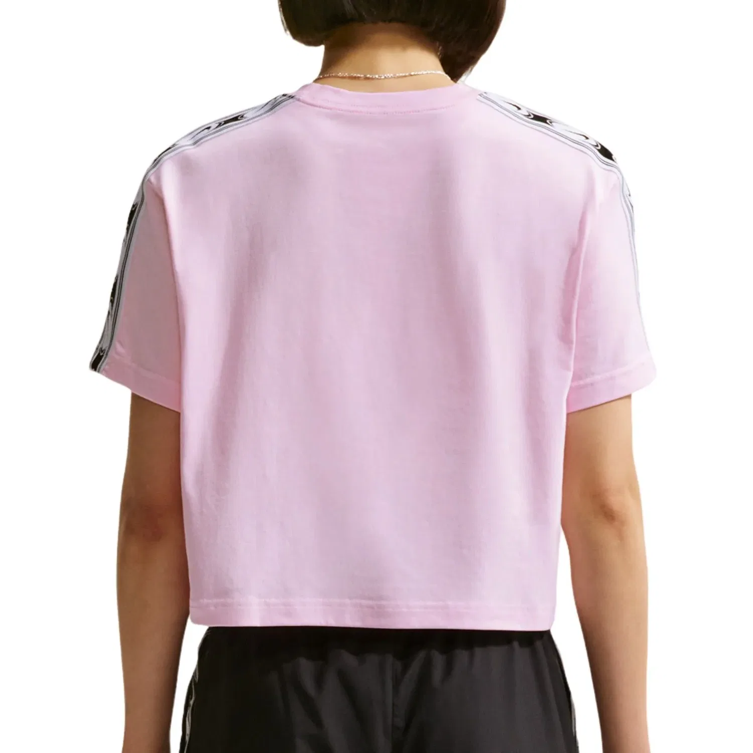 Классическая свободная укороченная футболка Nike Sportswear 'Pink Foam' IR7870-663, розовый — фото 2
