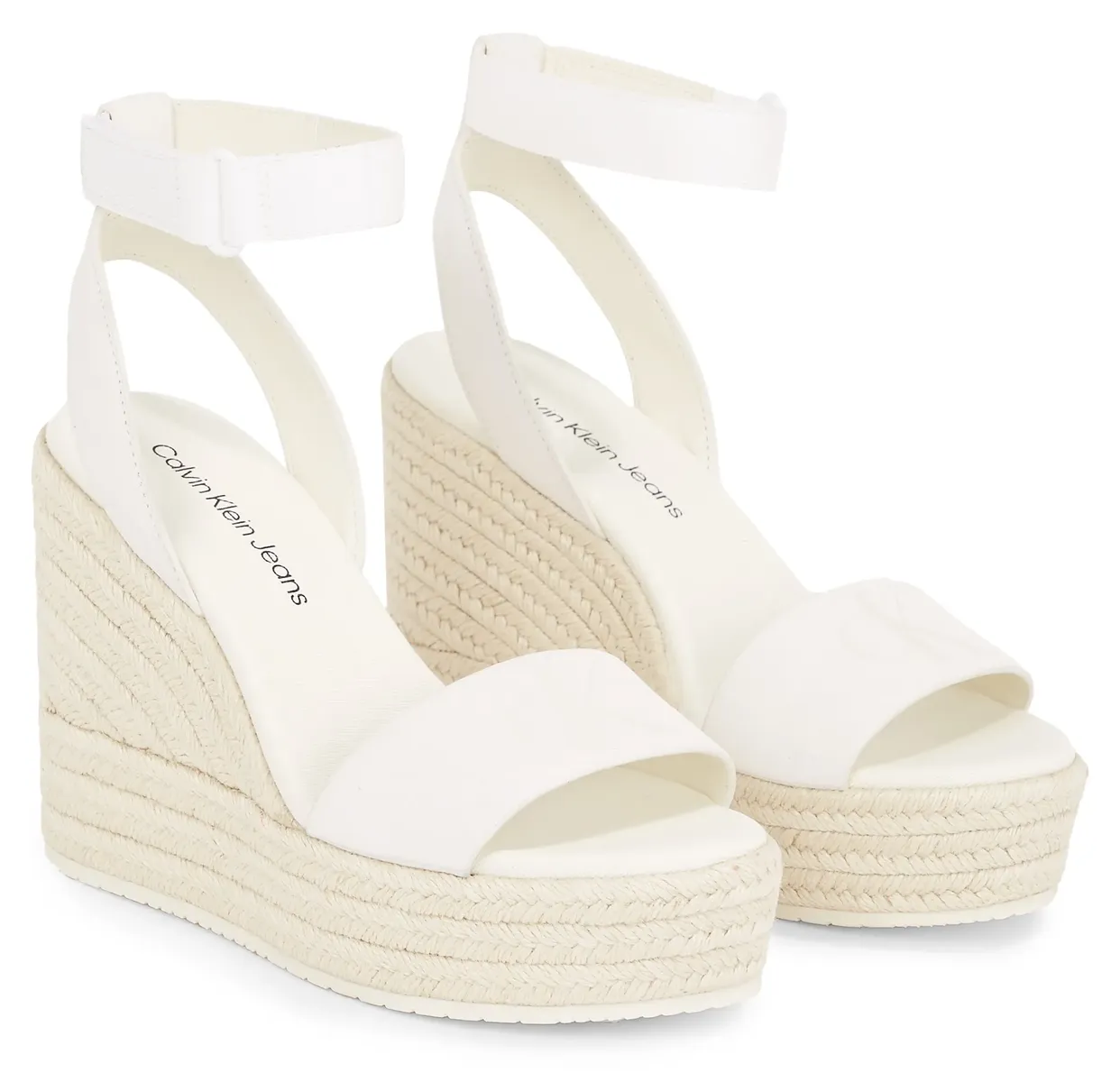 

Босоножки на танкетке Calvin Klein Jeans "WEDGE SANDAL SU MG BTW", летняя обувь, босоножки, танкетка, с ремешками на липучке, белый