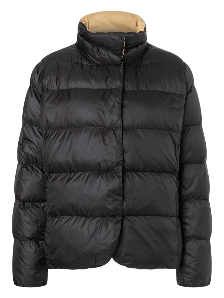 

мягкая короткая стеганая куртка черного цвета More & More