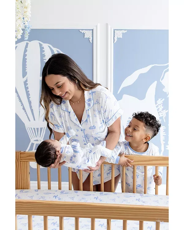 Детский комбинезон на молнии с принтом Unisex zippered footie - baby Kyte Baby, Toile Safari — фото 4