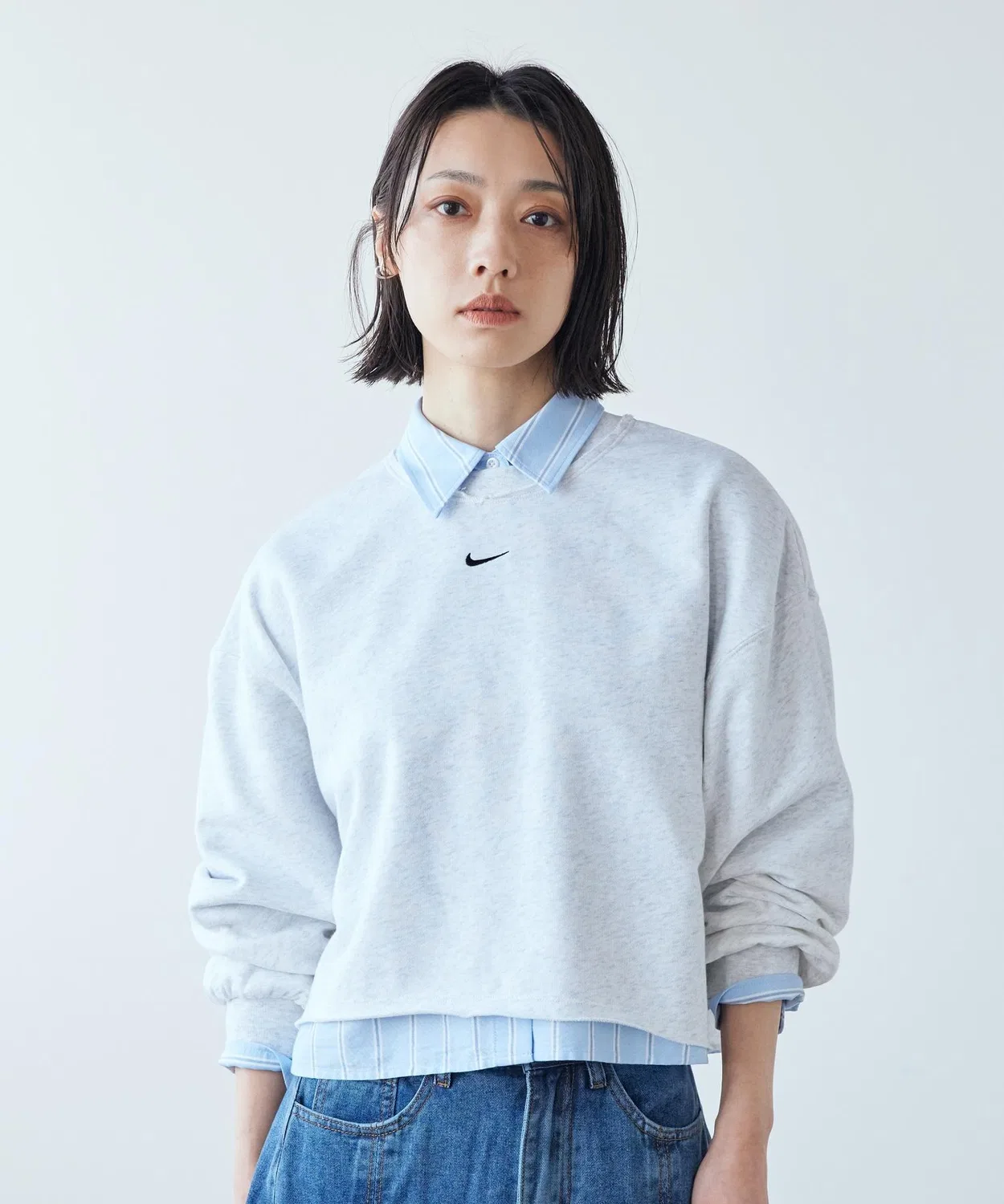 Женский свитшот оверсайз из футера с длинным рукавомNike Sportswear Chill Terry, Birch Heather — фото 3