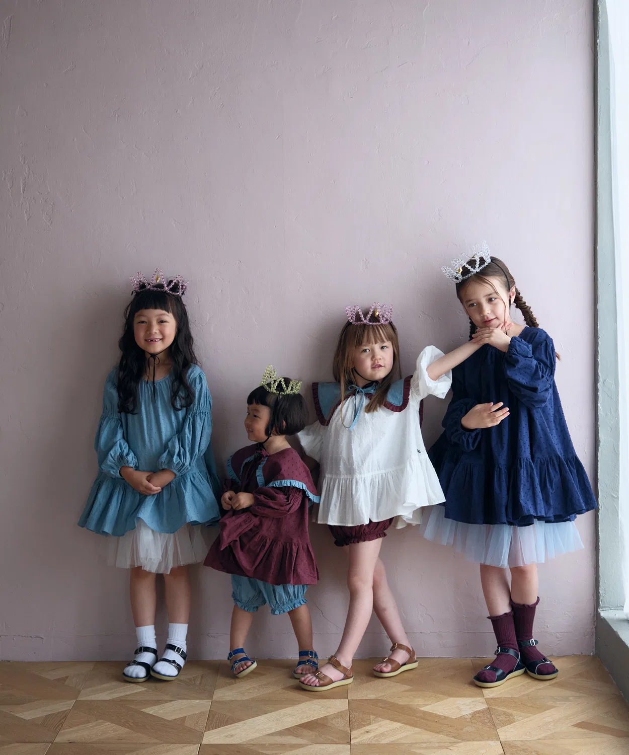 Детское платье-мини с точками Uhr LIMITED Dot Mini Dress IENA ENFANT, White — фото 4